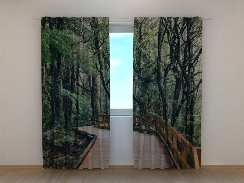 Foto Tende Passerella nella Foresta