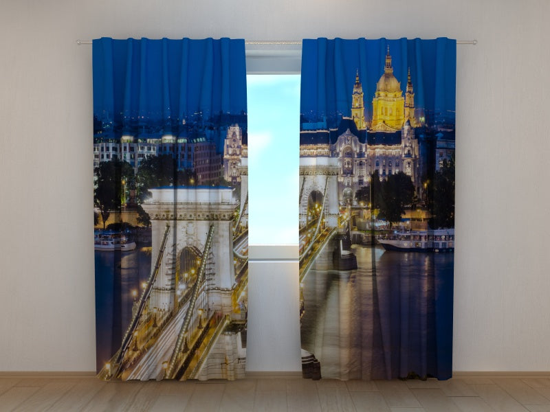 Foto Tende Ponte delle Catene a Budapest