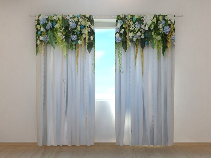 Foto Tende Fiori Cascanti con Nuvole Azzurre