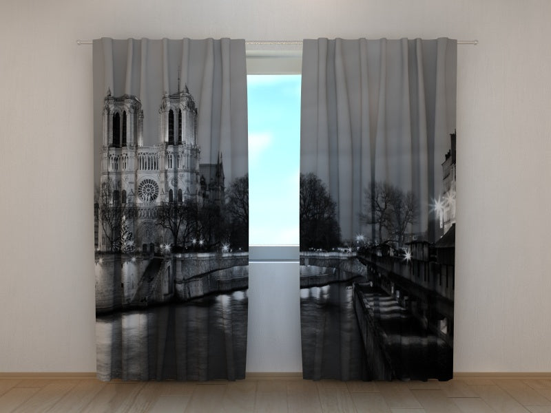 Foto Tende Notre-Dame de Paris