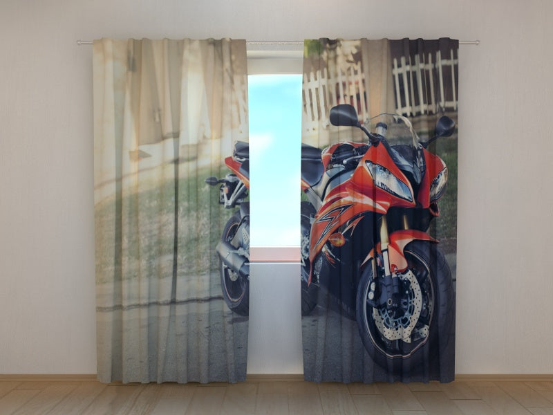Foto Tende Moto Rossa