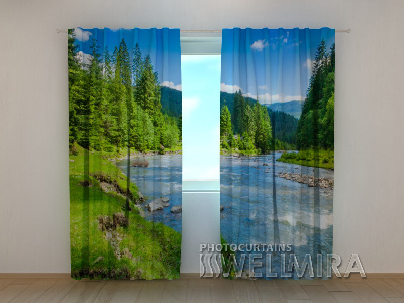 Foto Tende Fiume e Montagne